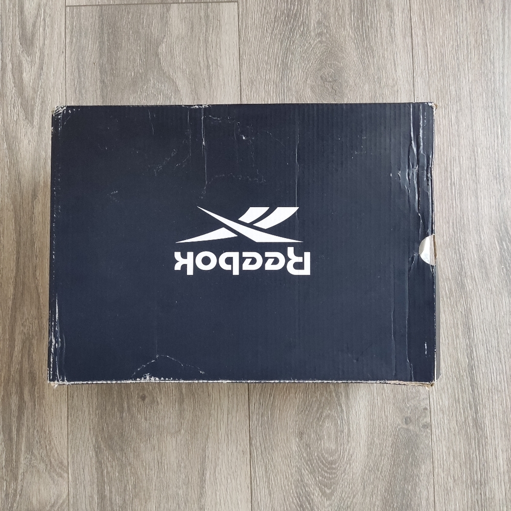 NWT Reebok CL Harman Run - Picture 7 of 7